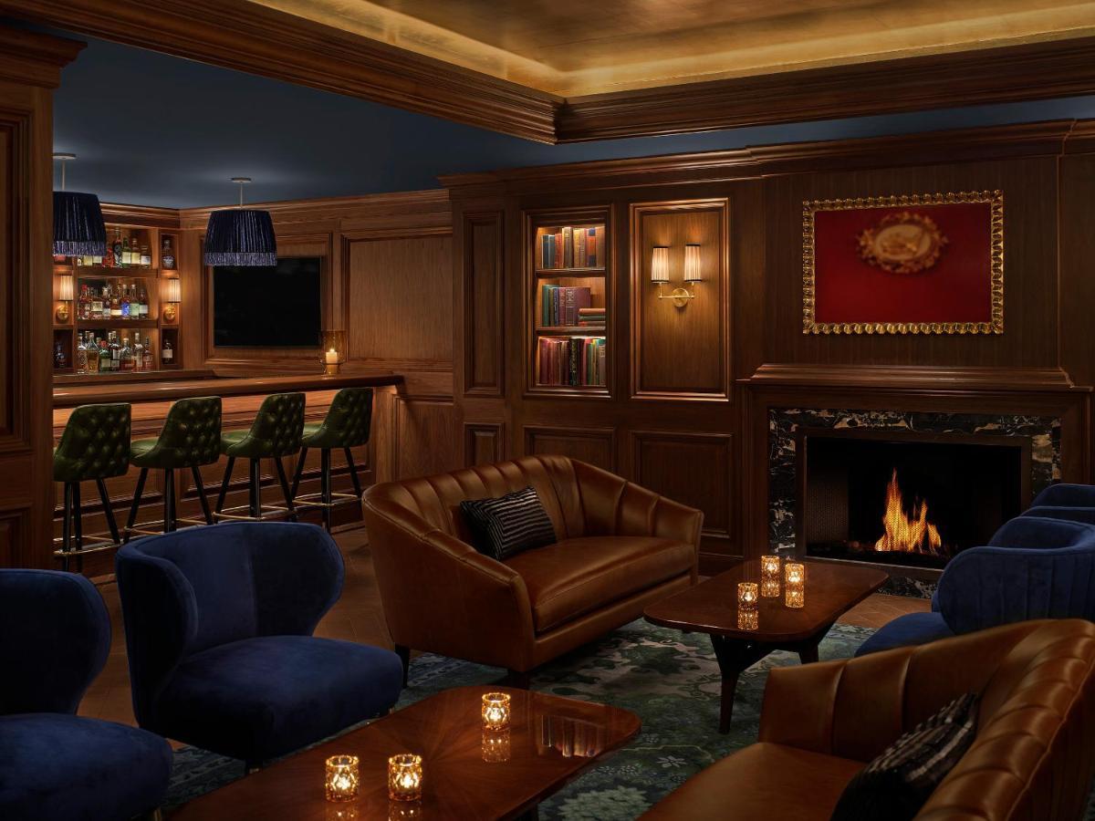 Hotel The Newbury Boston Esterno foto The Library at The Ivy