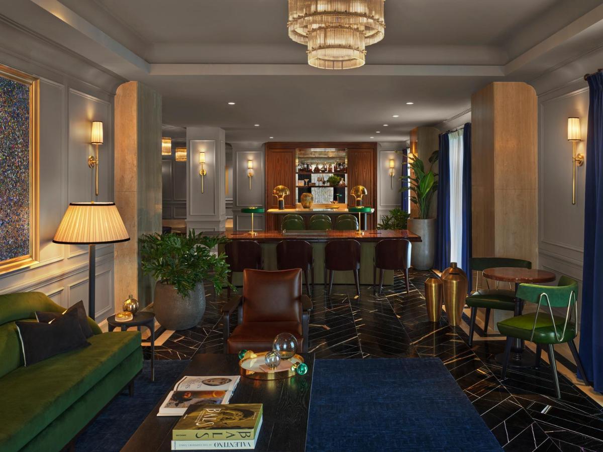 Hotel The Newbury Boston Esterno foto The Bar