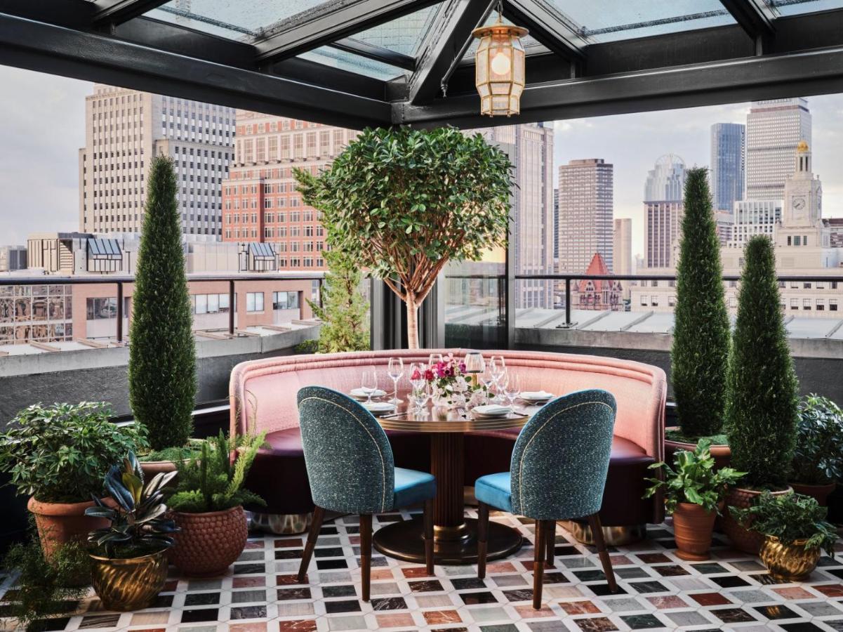 Hotel The Newbury Boston Esterno foto The rooftop bar at the London edition
